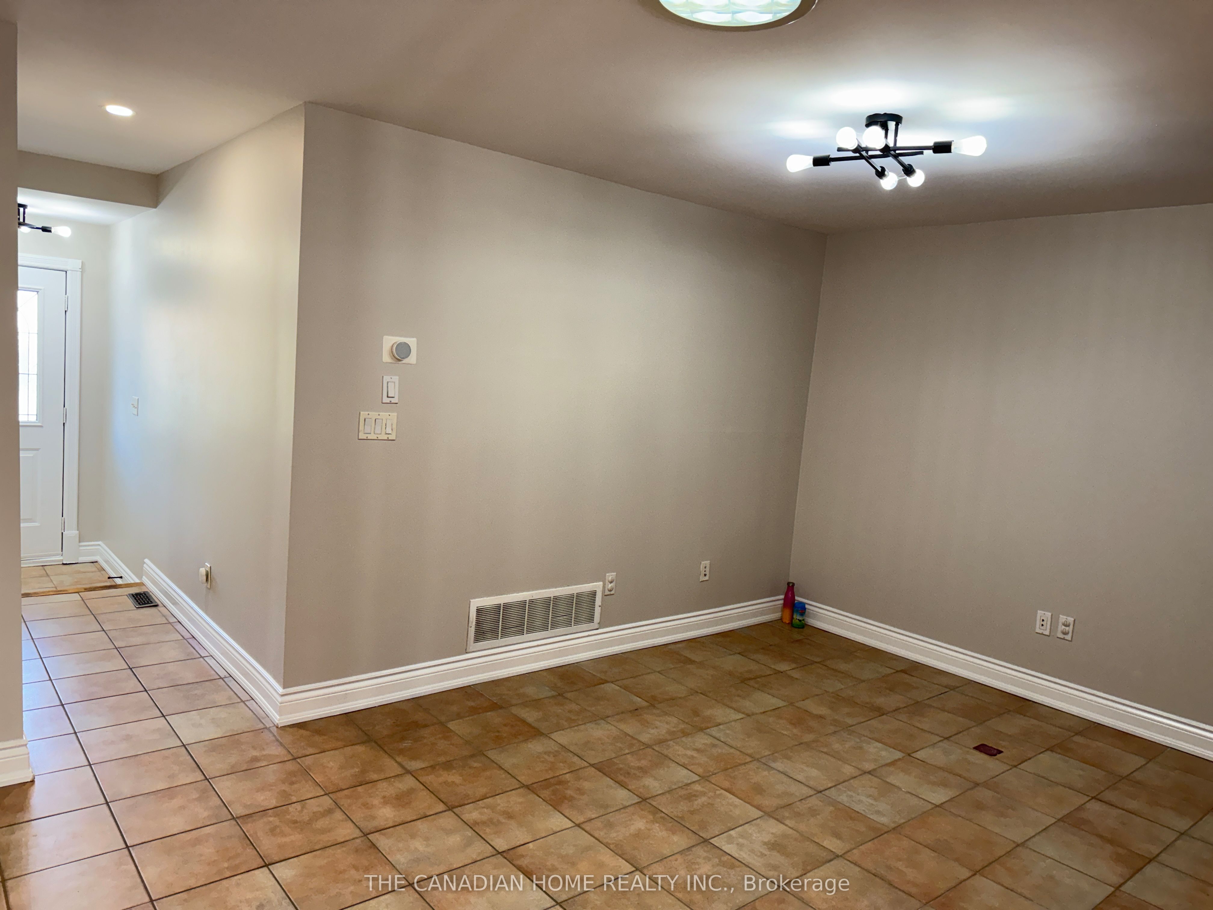 Additional image 2 of 1151 Hickory Hollow Glen, Mississauga, ON, L5W 1J4