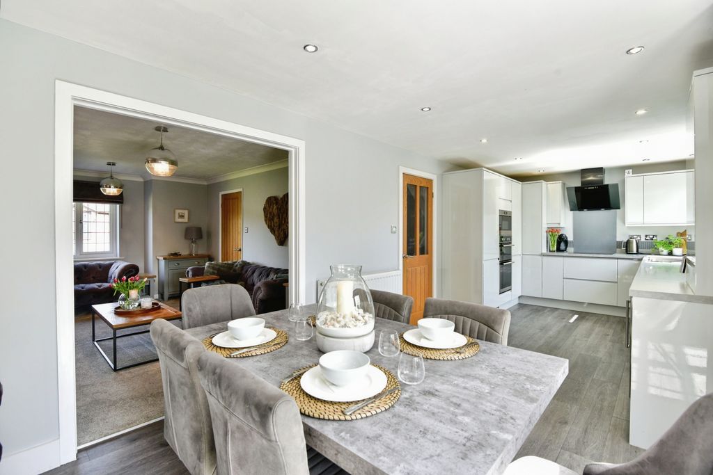 Additional image 3 of 4 bed detached house for saleBoscombe Grove, Trentham, Stoke-On-Trent ST4