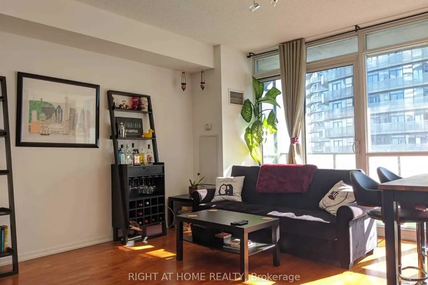 55 Bremner Boulevard 3411 photo 2