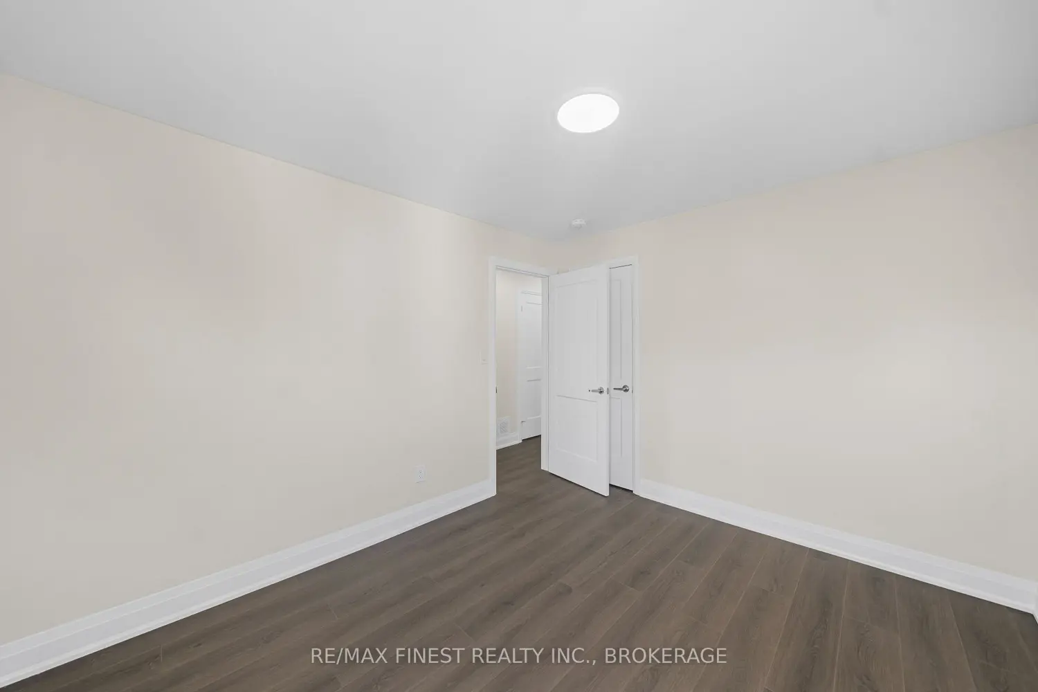 Additional image 13 of 320 Academy Street