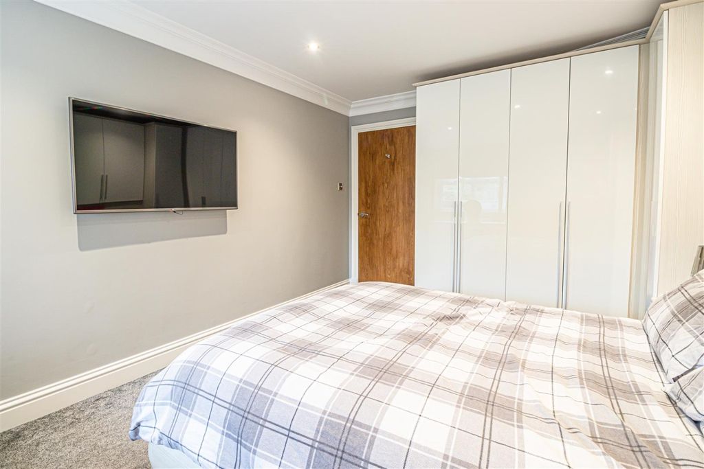 Additional image 16 of 3 bed flat for saleCambridge Road, Southport, Merseyside PR9