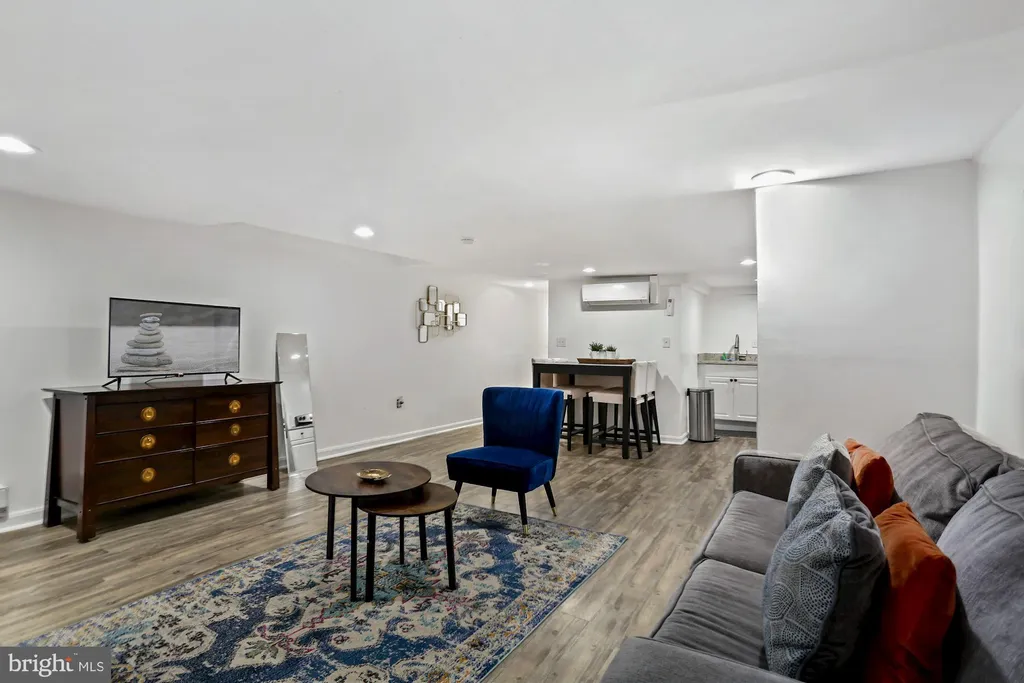 Additional image 6 of 952 Shepherd Street NW Unit LOWER LEVEL Unit LOWER LEVE, Washington, DC 20011