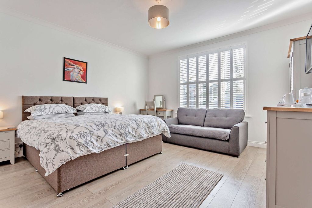 Additional image 11 of 9 bed detached house for saleVictoria Road, Cirencester, Gloucestershire GL7