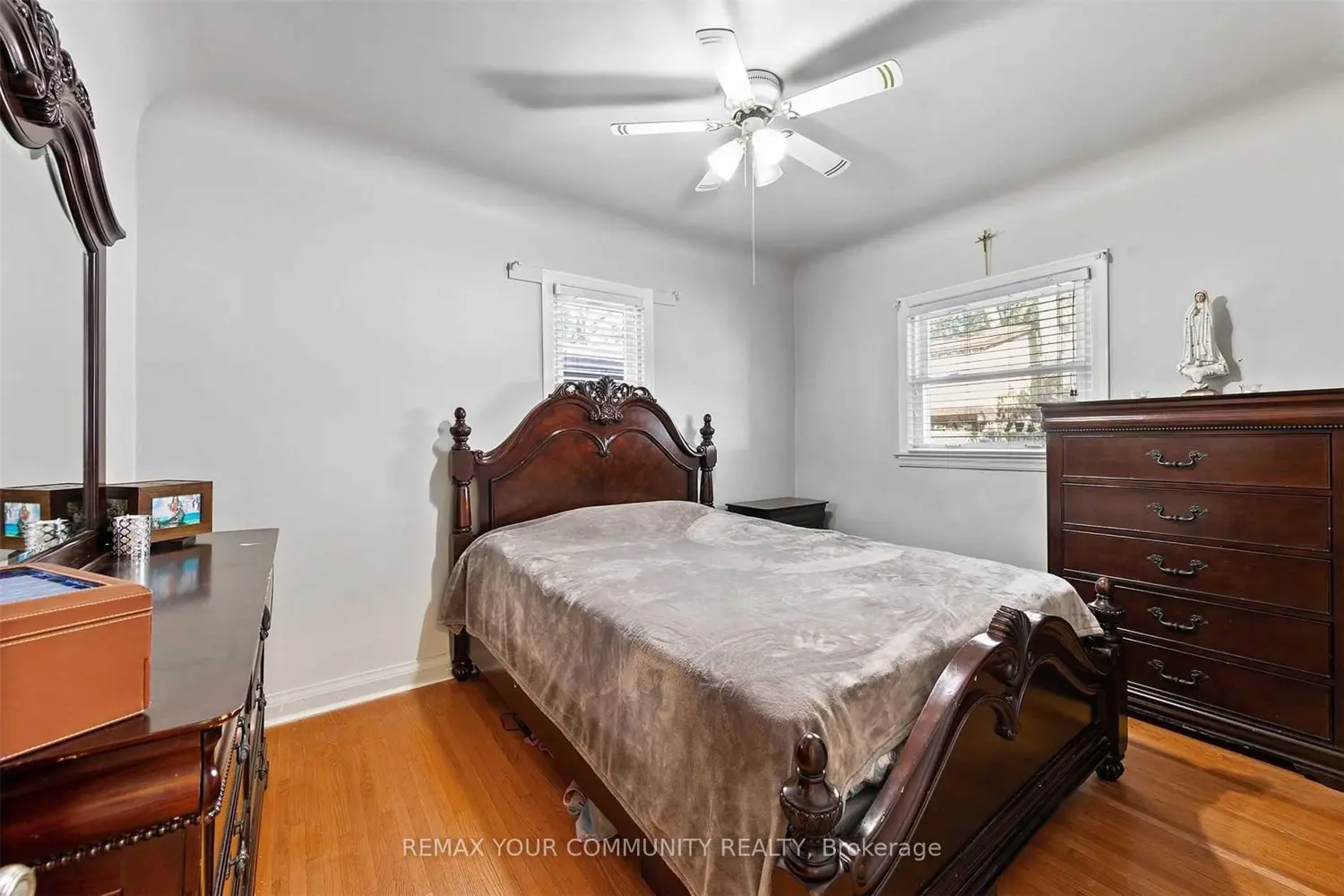 Additional image 11 of 4276 Howard Avenue