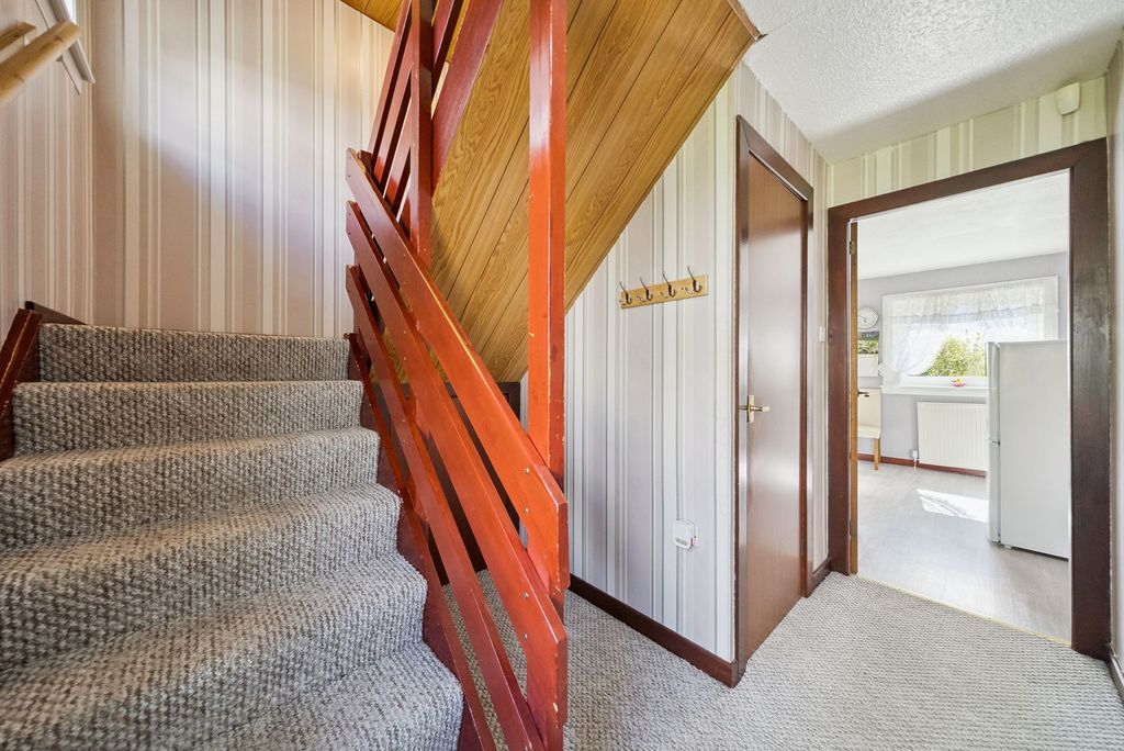 Additional image 5 of 3 bed semi-detached house for sale35 Craigrownie Gardens, Kilcreggan G84