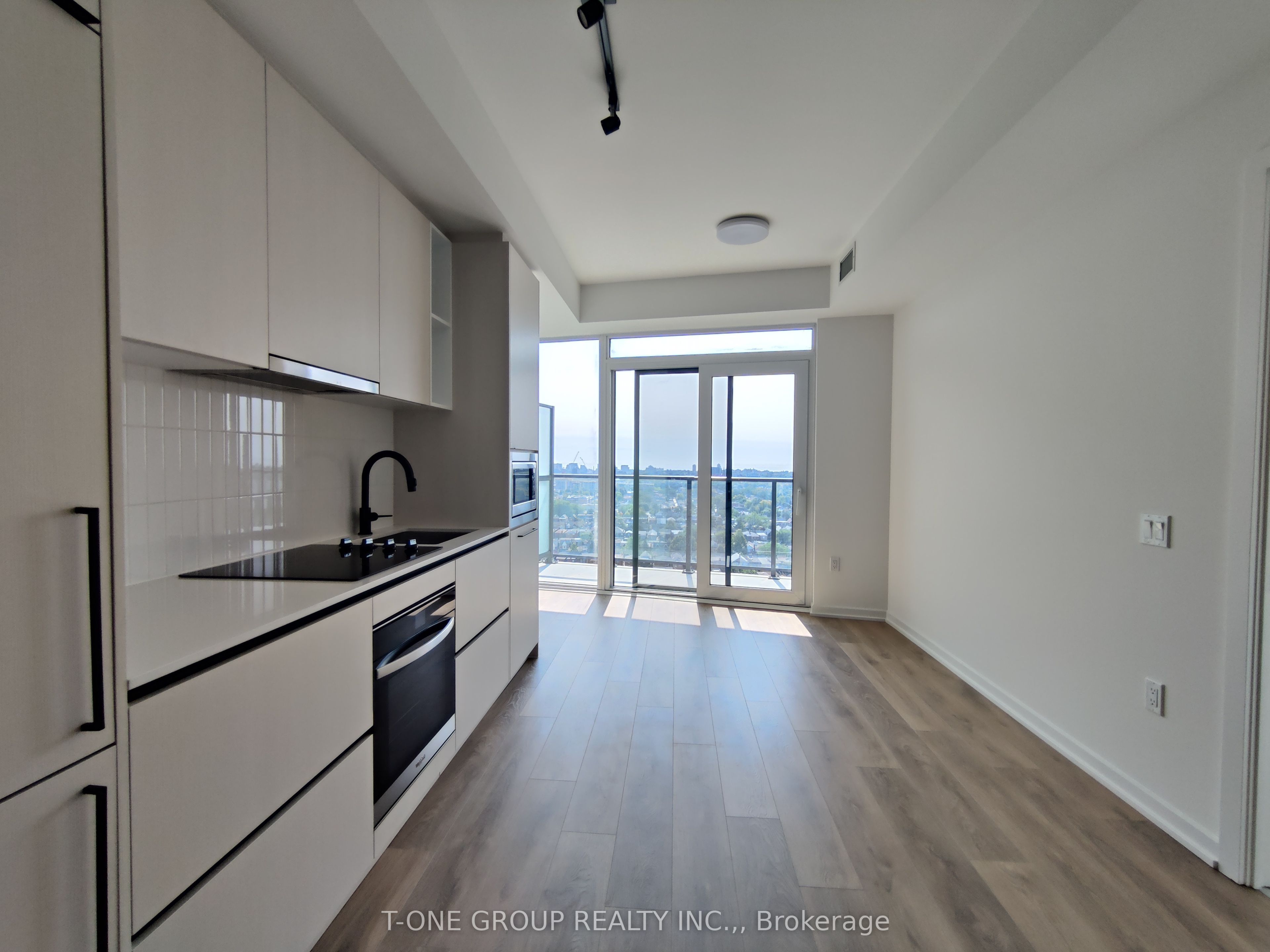 Additional image 4 of 1612-10 Graphophone Grove, Toronto, ON, M6H 0E5