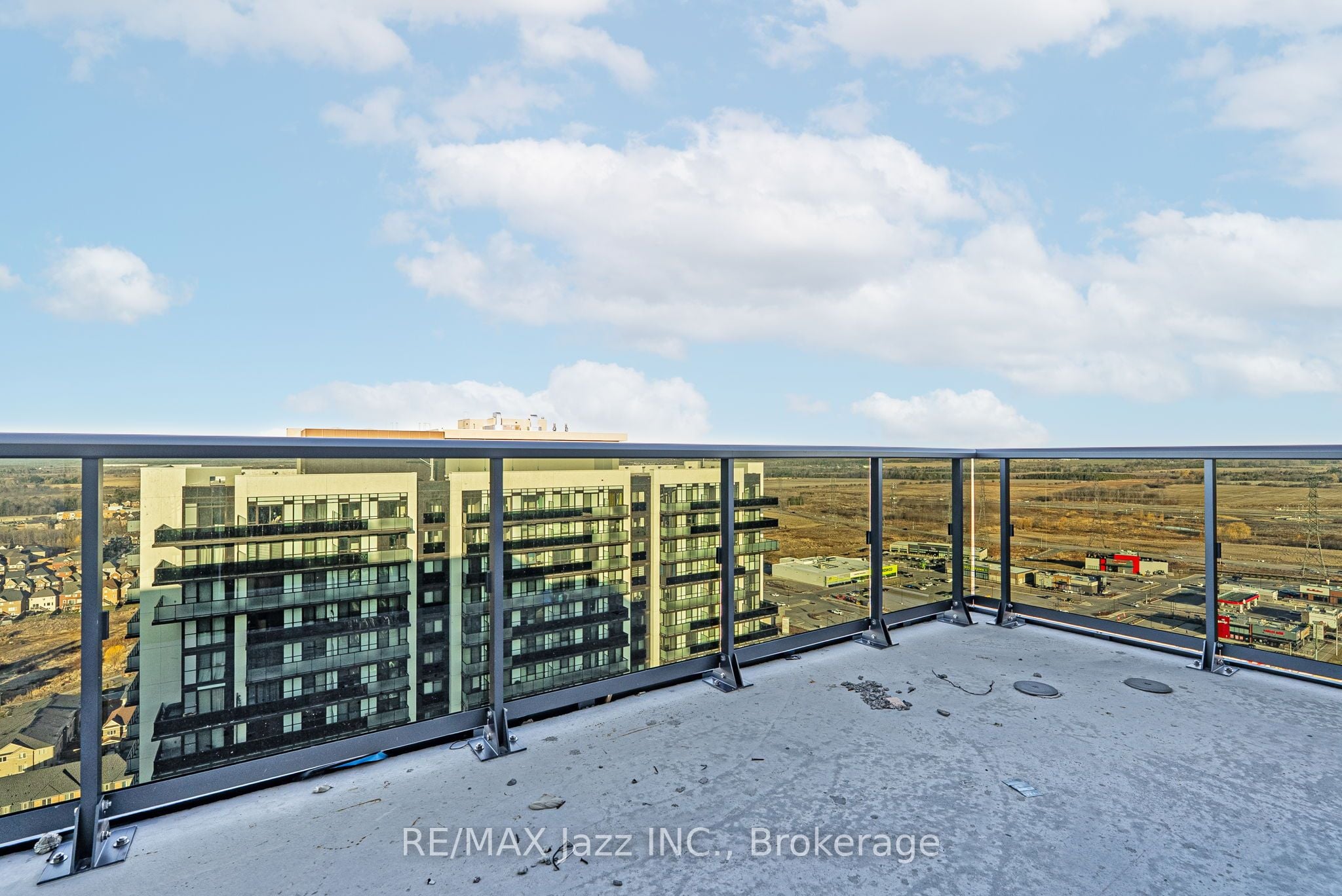 Additional image 2 of PH 16-2545 Simcoe Street N, Oshawa, ON, L1L 0W3