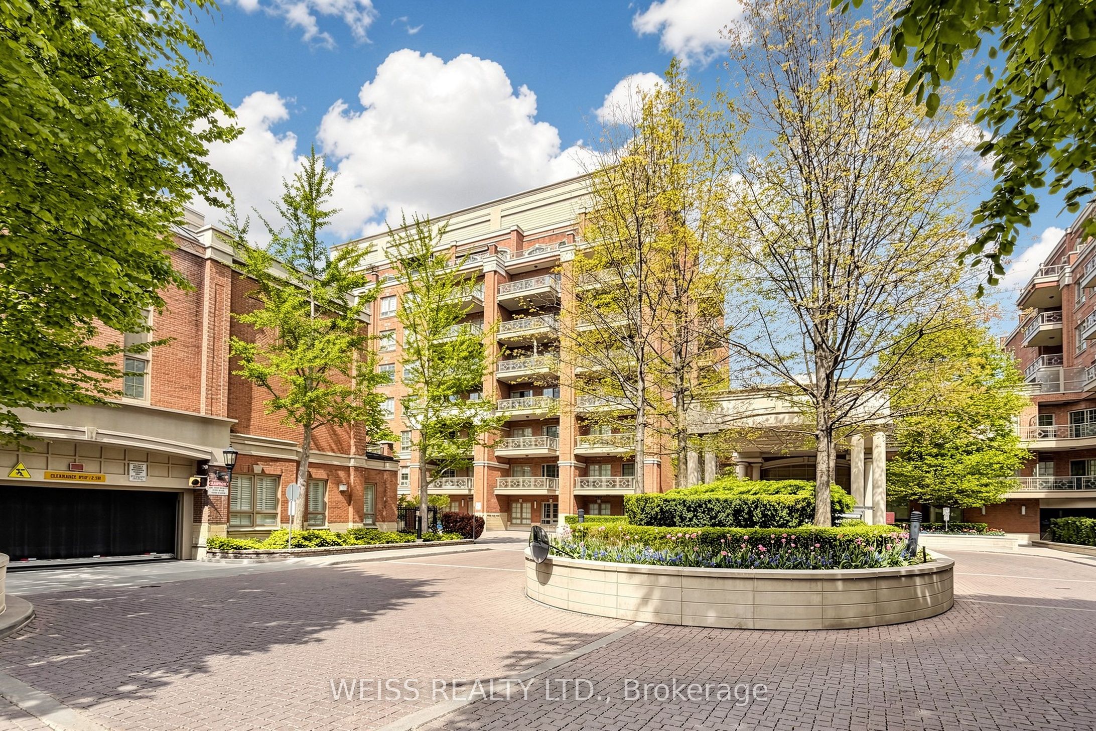 Additional image 3 of 114-21 Burkebrook Place, Toronto, ON, M4G 0A2