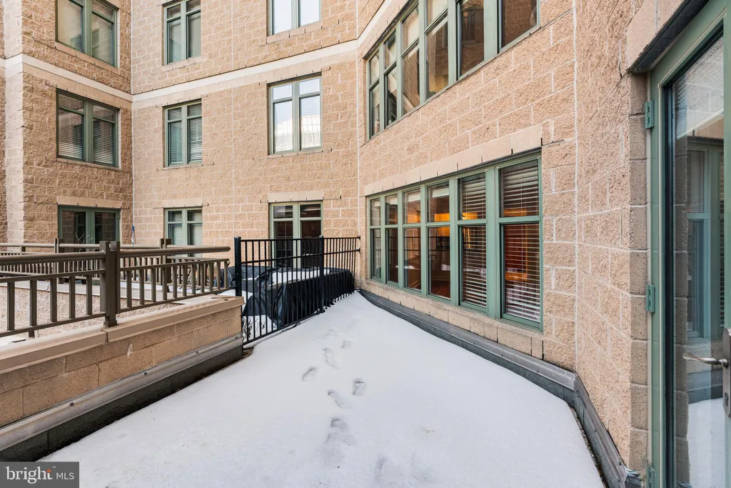 1150 K Street NW Unit 311, Washington, DC 20005
