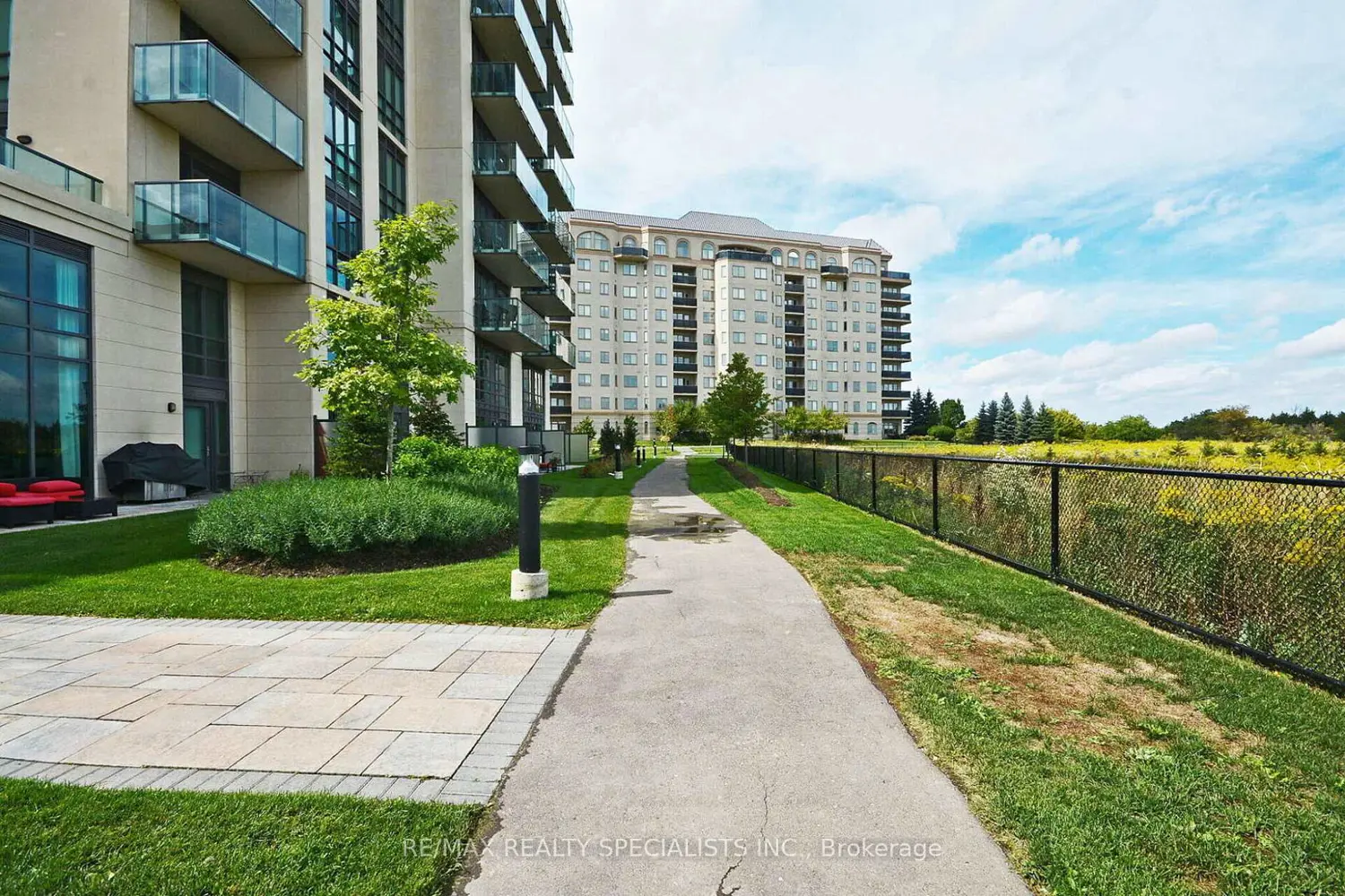 Additional image 19 of 45 Yorkland Boulevard 805