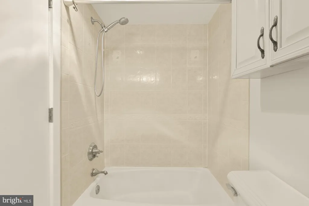 Additional image 18 of 2114 N Street NW Unit 11, Washington, DC 20037