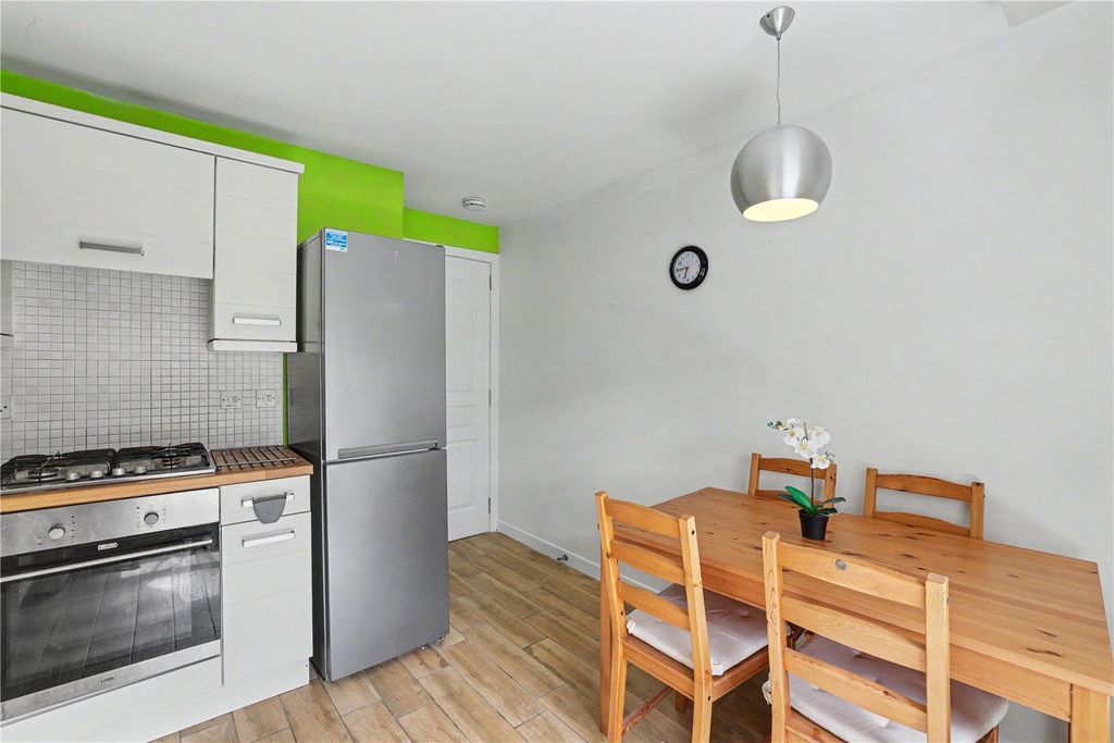 Additional image 12 of 2 bed flat for saleWeir Street, Stirling, Stirlingshire FK8