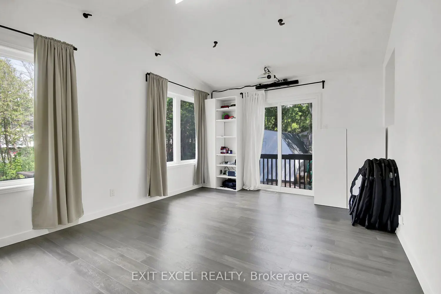 Additional image 2 of 25 Uxbridge Crescent