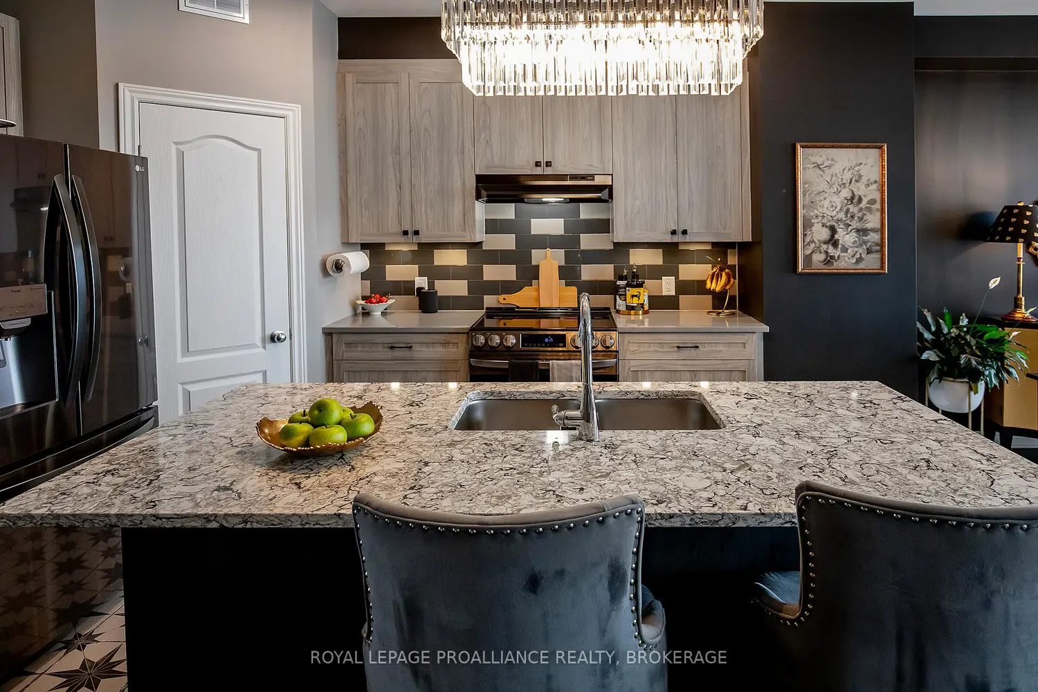 Additional image 3 of 1380 Demers Avenue