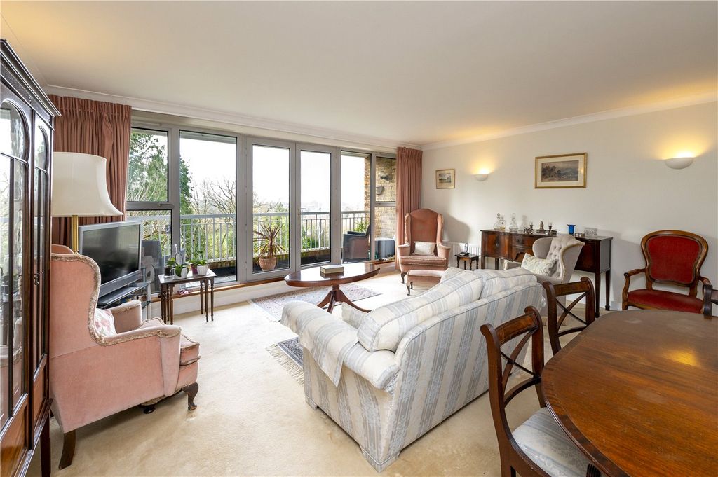Additional image 3 of 2 bed flat for saleOatlands Drive, Weybridge, Surrey KT13