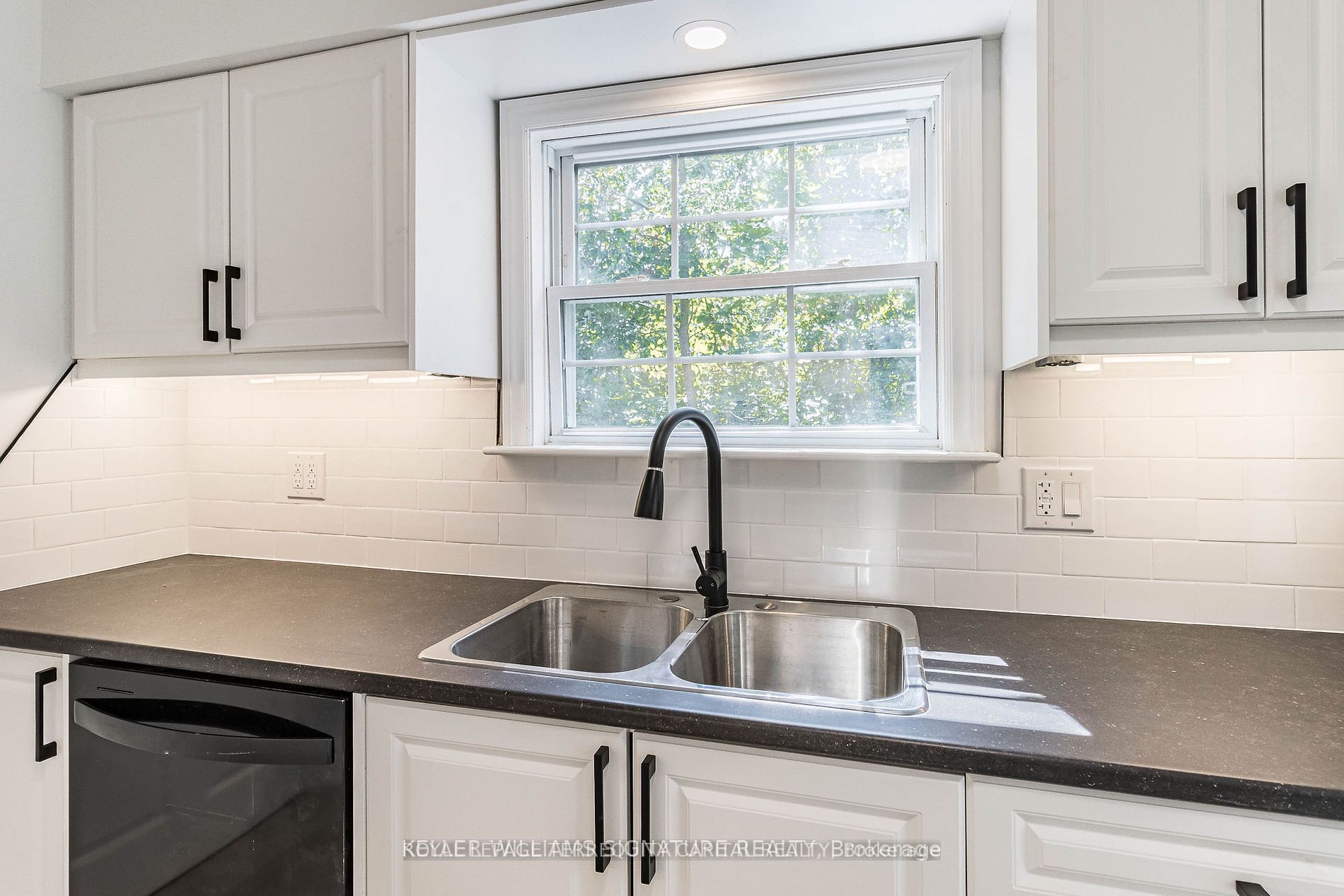 Additional image 3 of Main-144 Garner Avenue, Welland, ON, L3B 2Y2