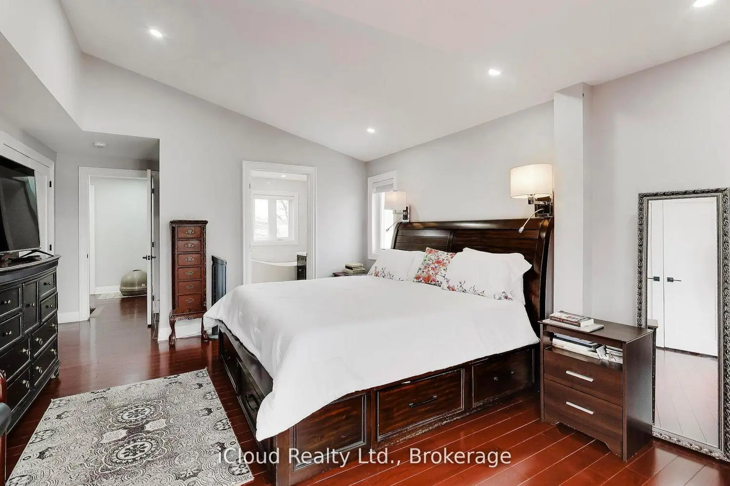 Additional image 8 of 16175 Jane Street