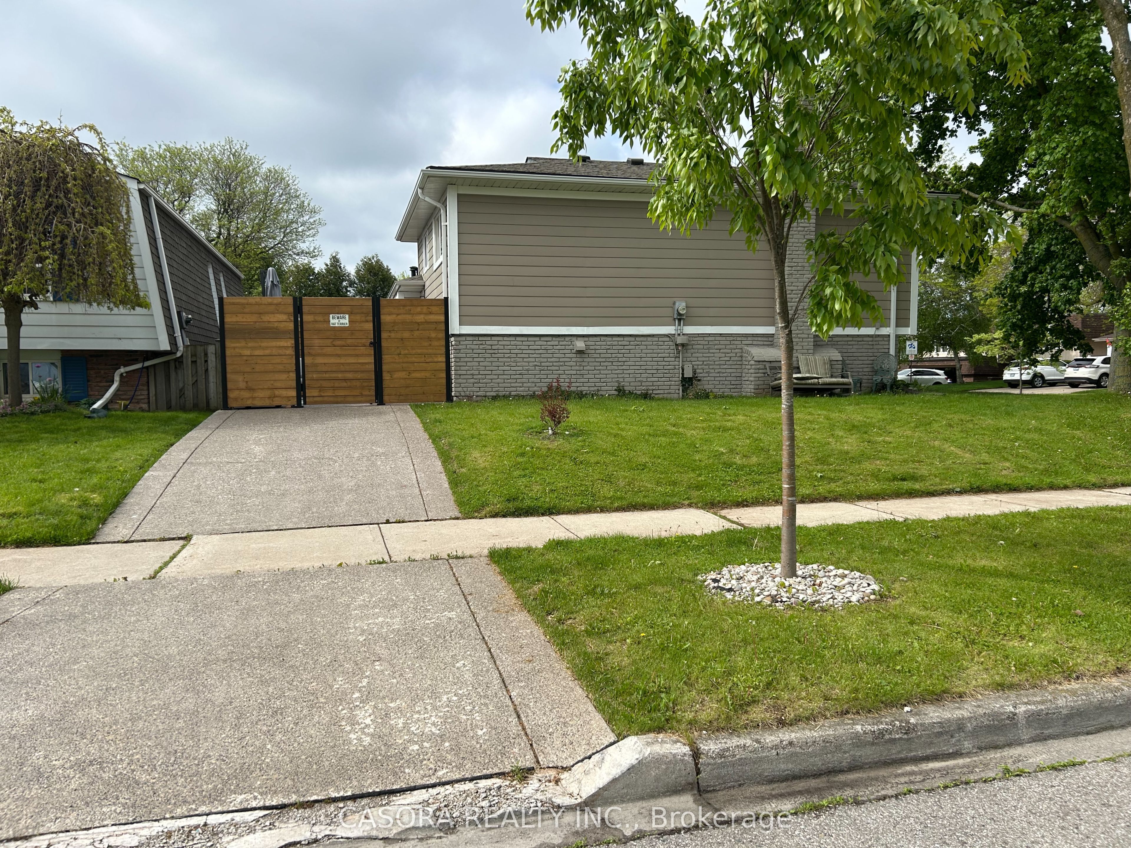 Additional image 2 of LOWER-4258 Longmoor Avenue, Burlington, ON, L7L 4Z9