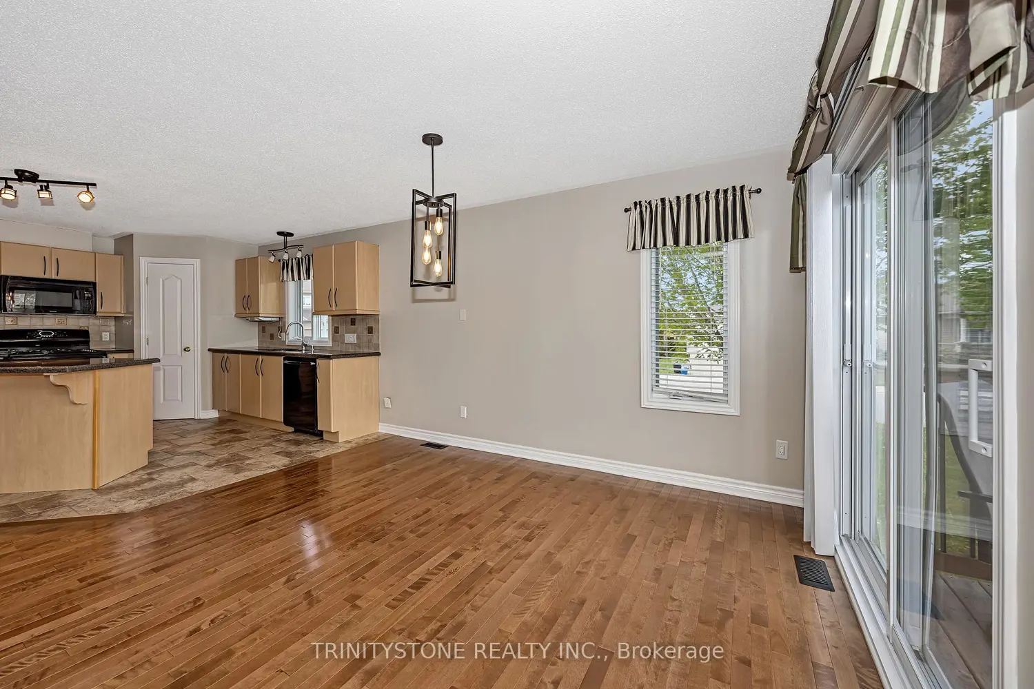 Additional image 7 of 90 Sinclair Avenue