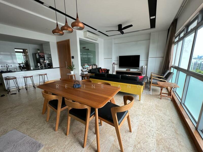 222 Duchess Avenue photo 2