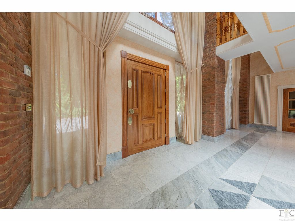 Additional image 5 of 6 bed detached house for saleKnighton Grange Road, Leicester LE2