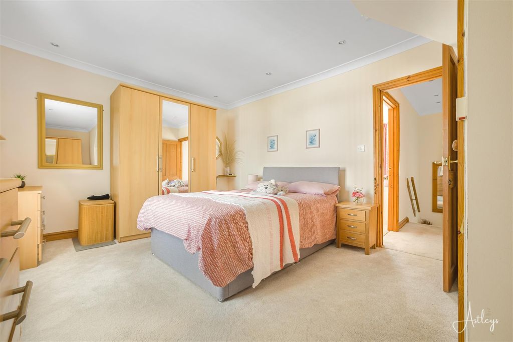 Additional image 11 of 3 bed terraced house for saleMumbles Road, Mumbles, Swansea SA3