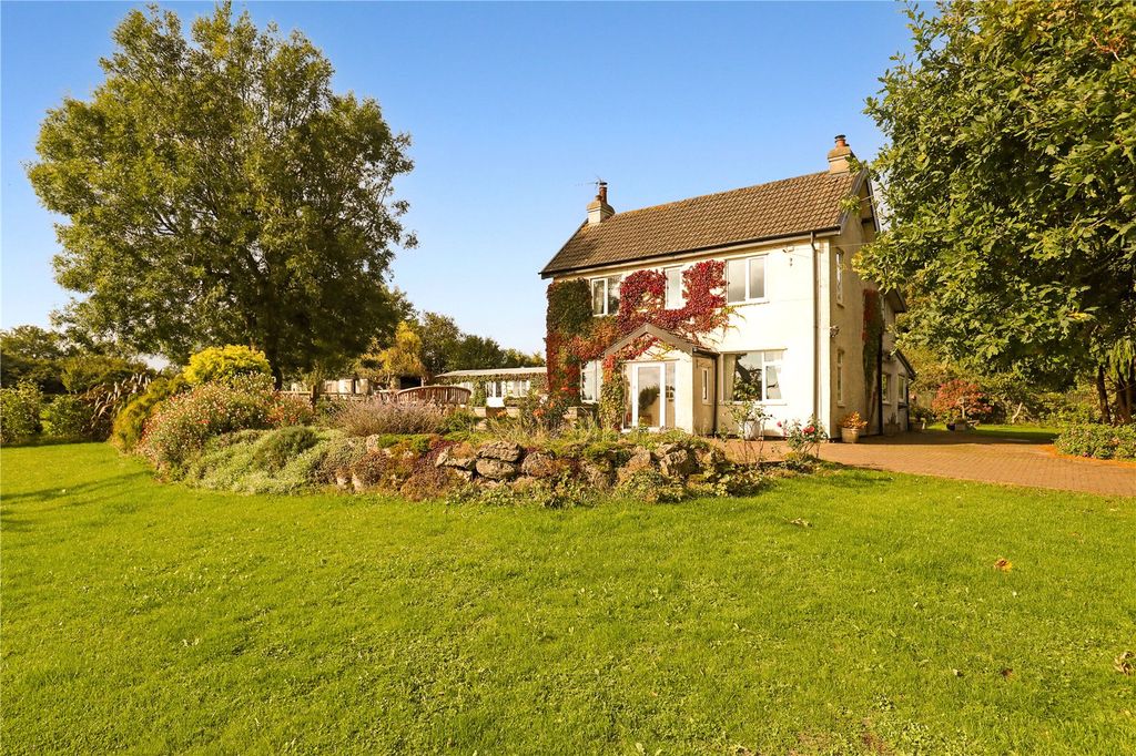 5 bed detached house for saleCurrells Lane, Felton, Bristol, Somerset BS40