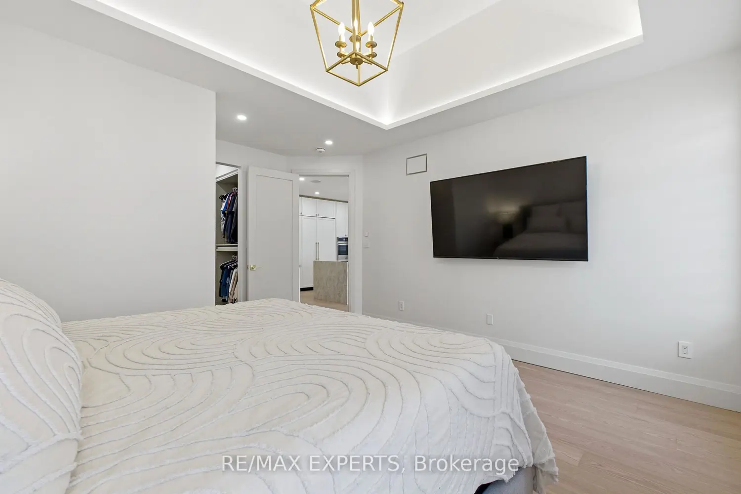 Additional image 7 of 12 Valley Point Crescent