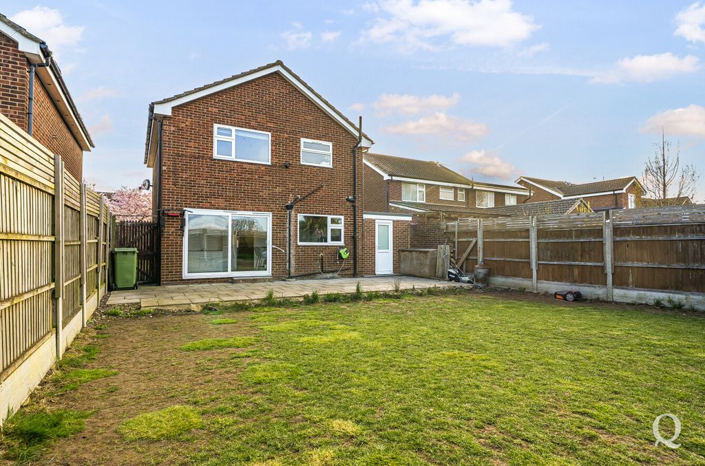 3 bed detached house for saleWorcester Drive, Sittingbourne, Kent ME10