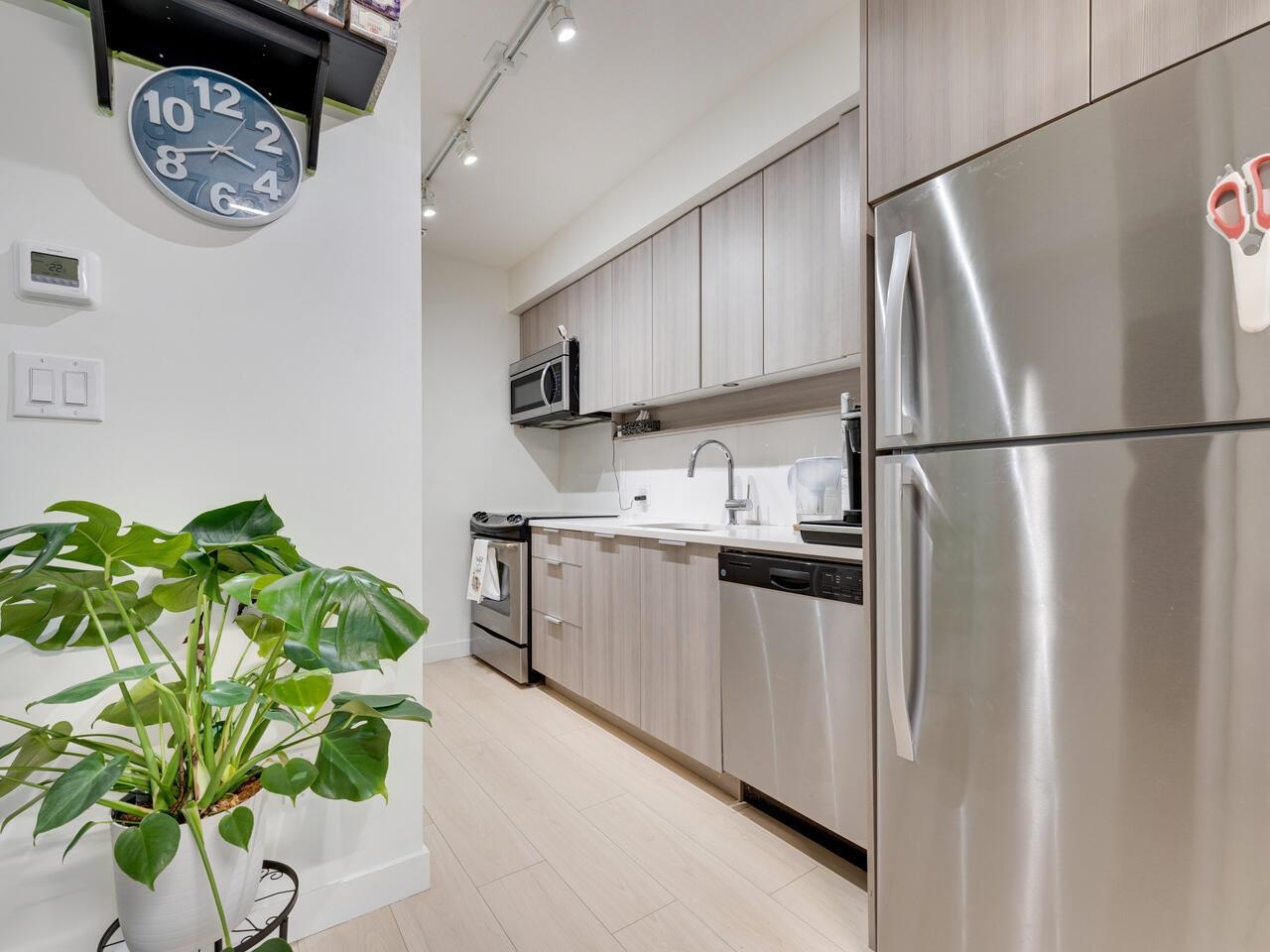 Additional image 2 of 2311-13308 Central Avenue, Surrey, BC, V3T 0M4
