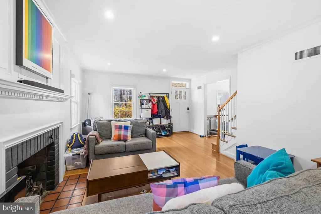 Additional image 9 of 5028 Massachusetts Avenue NW, Washington, DC 20016
