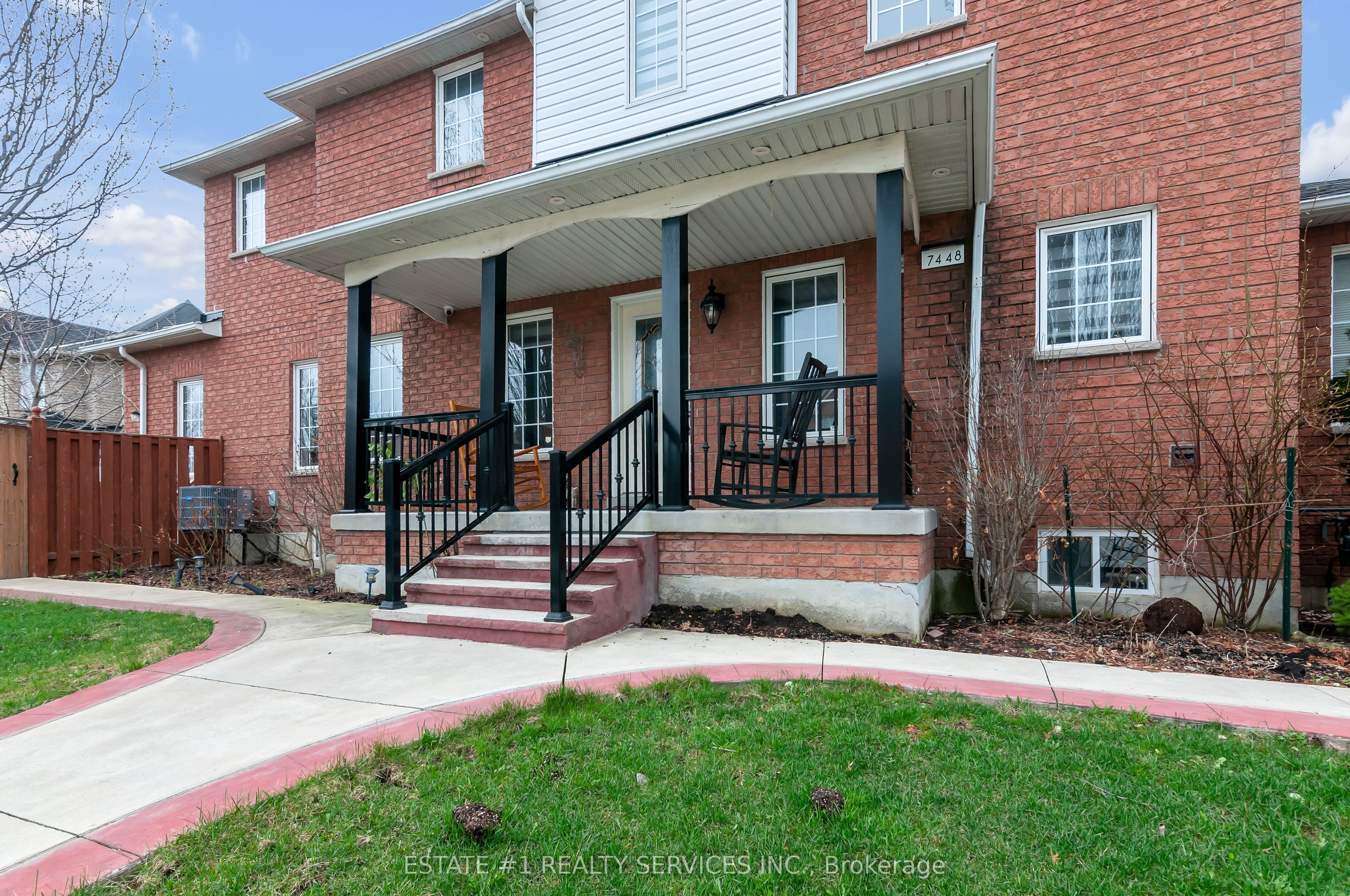 Additional image 5 of 7448 Village Walk, Mississauga, ON, L5W 2V7