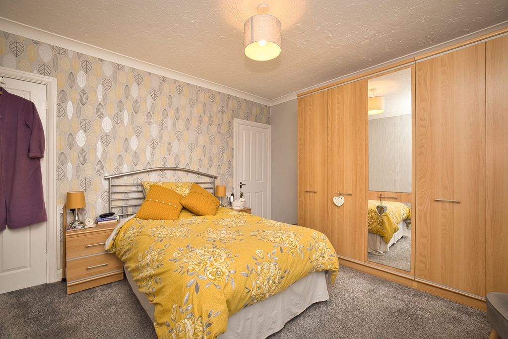 Additional image 5 of 2 bed semi-detached house for saleBursill Crescent, Ramsgate, Kent CT12
