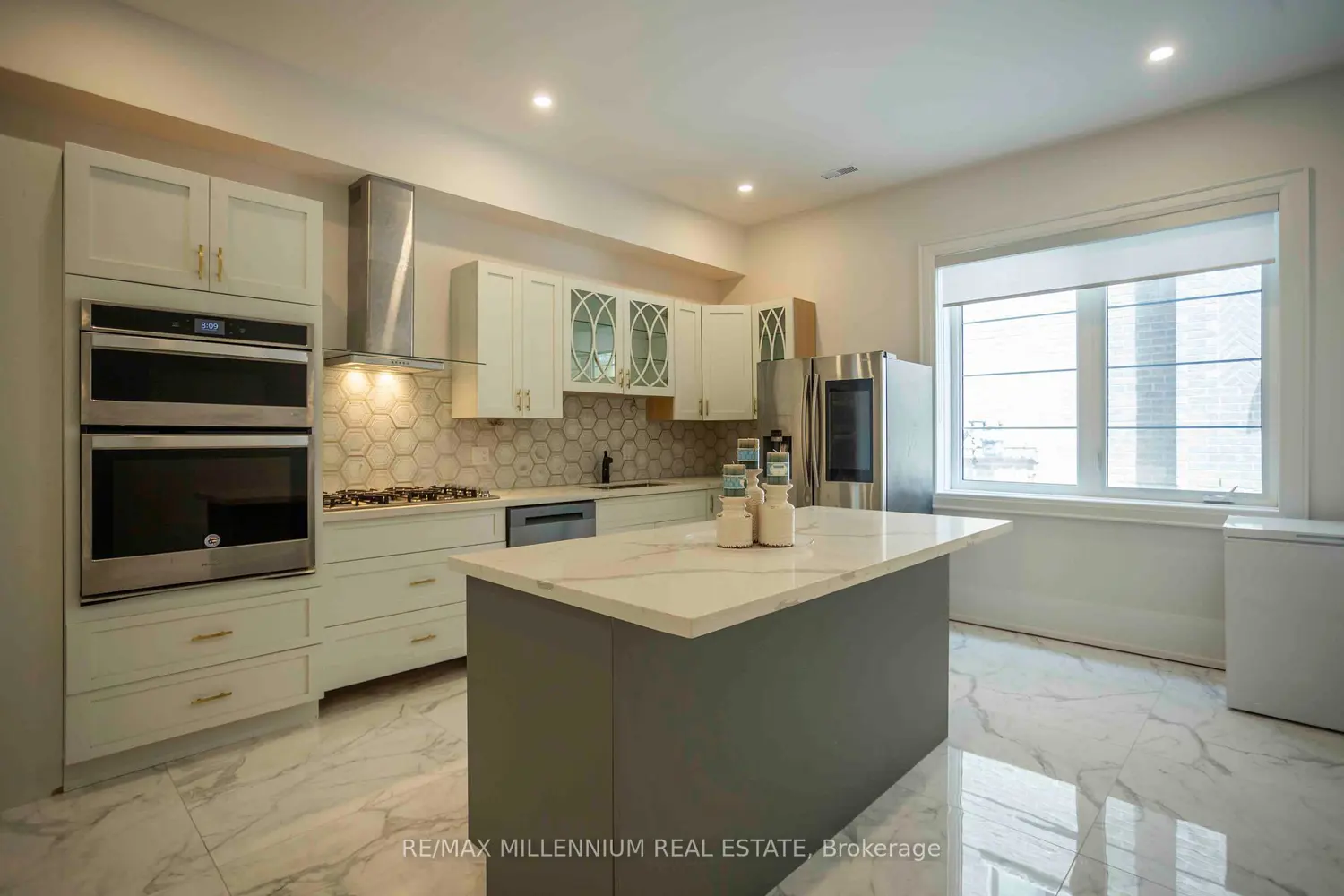 Additional image 13 of 413 Sheppard Avenue