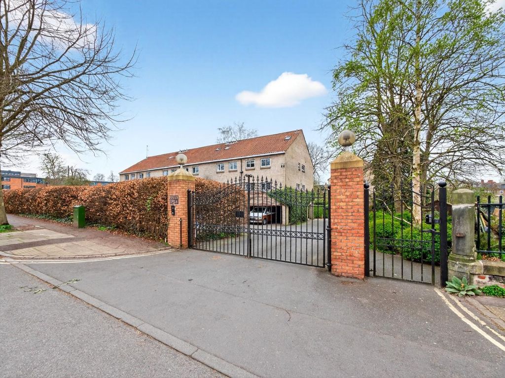 Additional image 4 of 1 bed flat for saleNunthorpe Avenue, York YO23