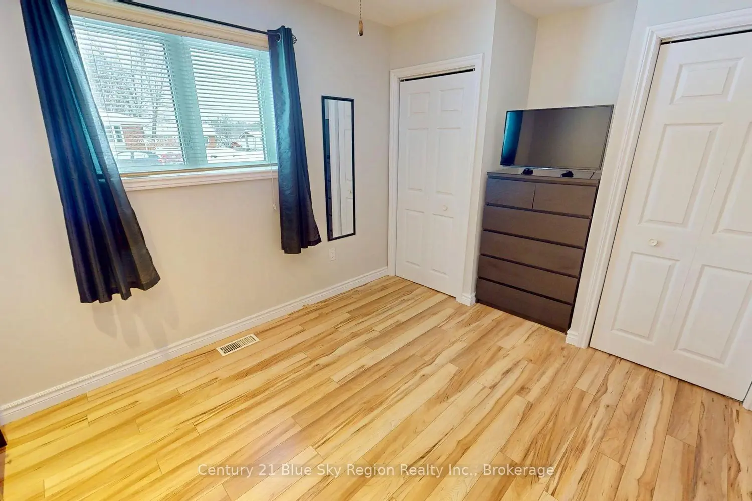 Additional image 16 of 36 Nichols Street