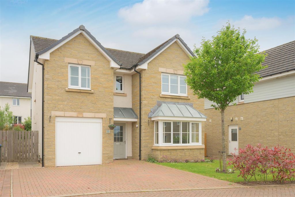 4 bed detached house for saleEagle Avenue, Auchterarder PH3