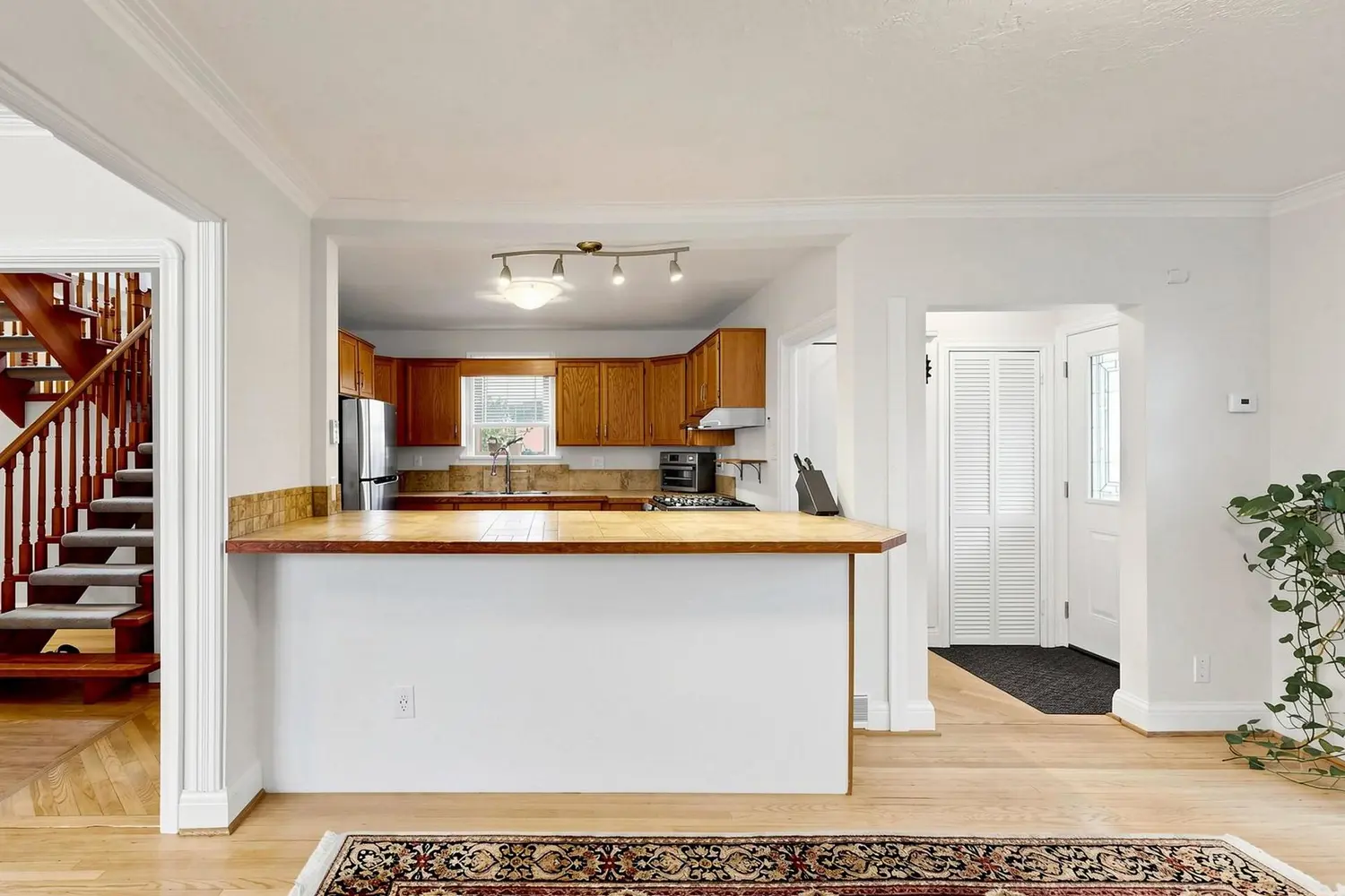 200 Burndale Avenue photo 5