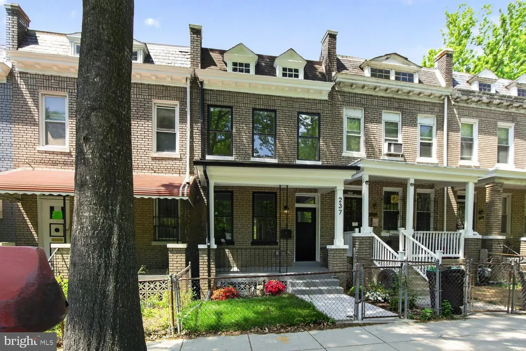 237 Rock Creek Church Road NW, Washington, DC 20011
