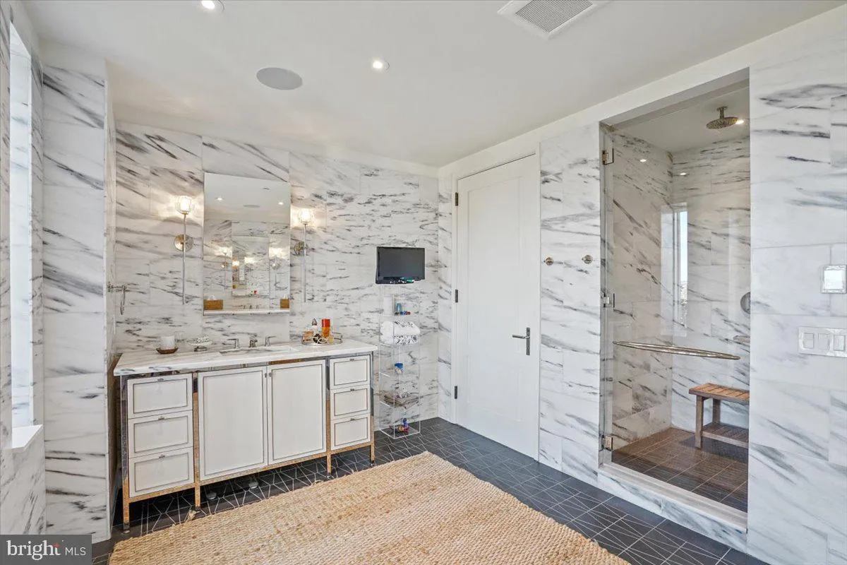 Additional image 39 of 2660 Connecticut Avenue NW Unit 3B, Washington, DC 20008