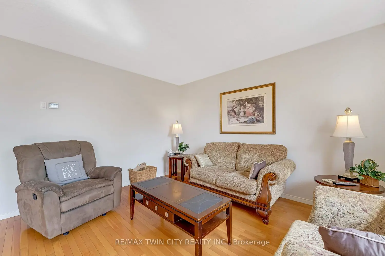 Additional image 7 of 550 Dansbury Drive