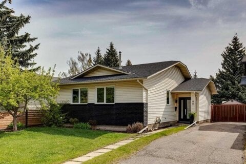 Additional image 7 of 68 Woodmont Rise SW, Calgary, AB, T2W 4L5