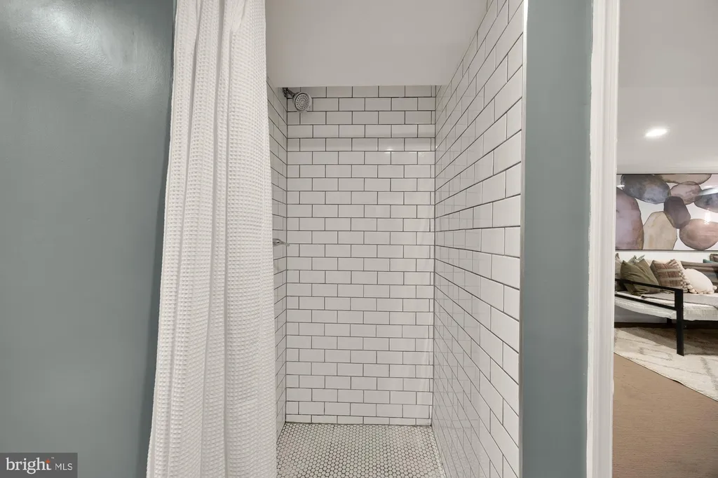 Additional image 32 of 1641 Monroe Street NW, Washington, DC 20010