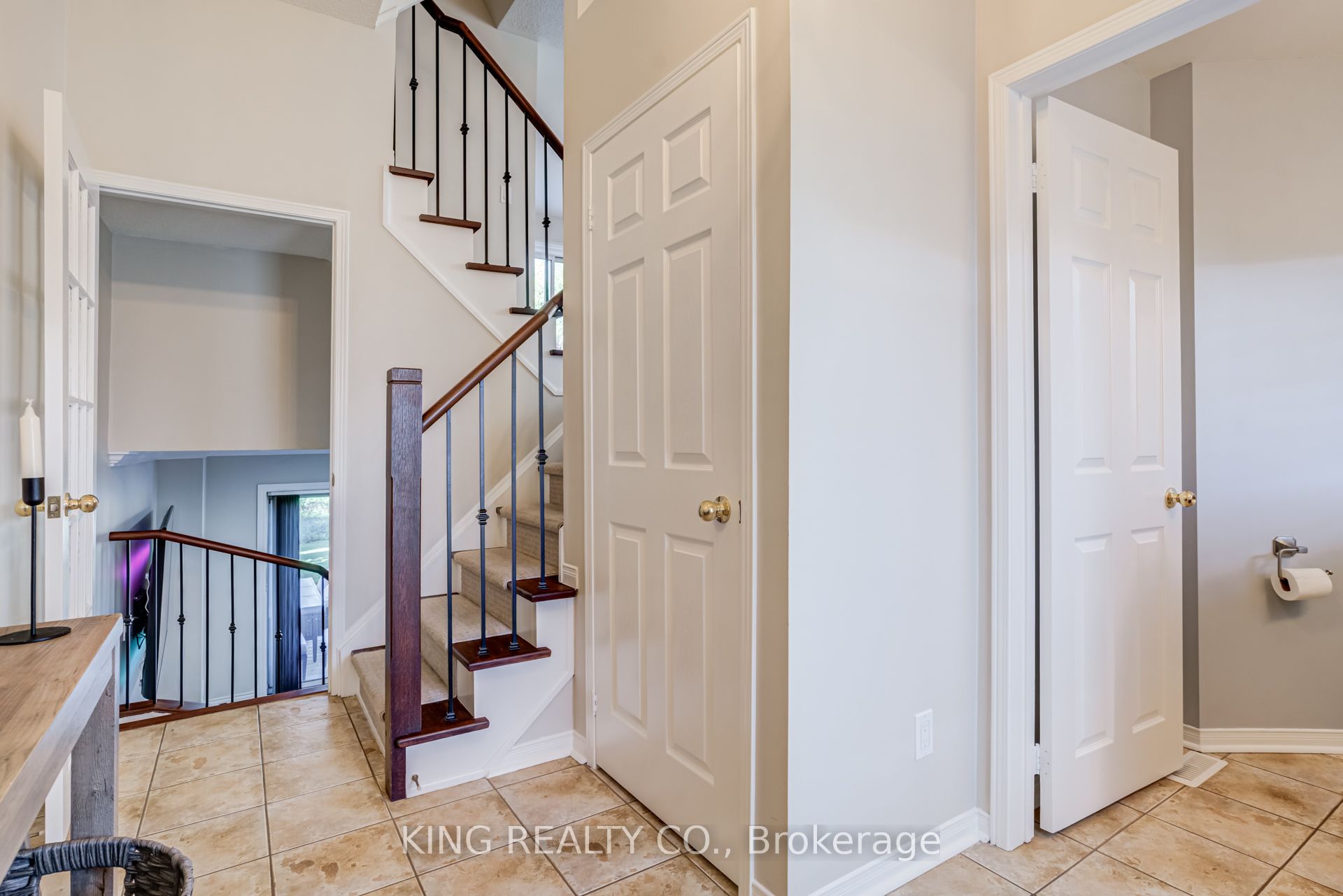 Additional image 3 of 1576 Woodhenge Way, Mississauga, ON, L5N 7S9