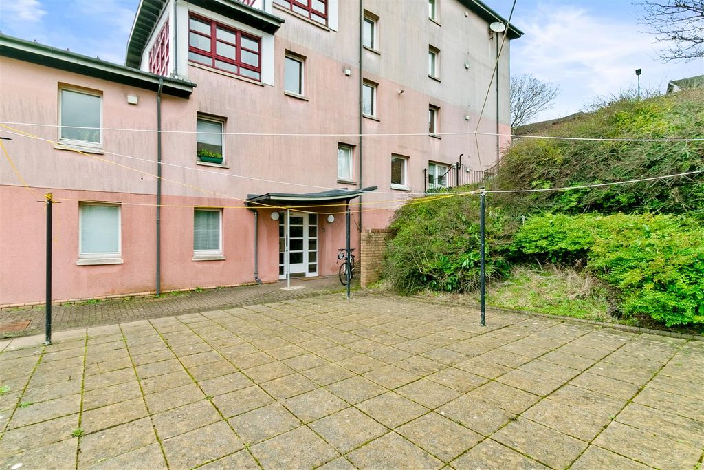 Additional image 18 of 2 bed flat for saleWindsor Crescent, Clydebank G81