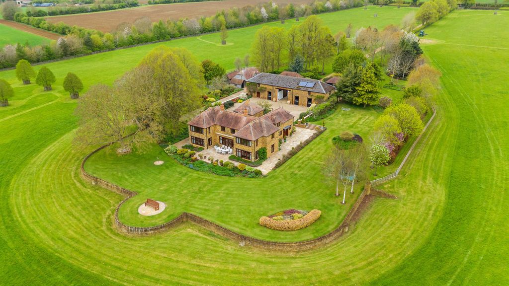 4 bed detached house for saleFawsley Road, Fawsley, Daventry, Northamptonshire NN11