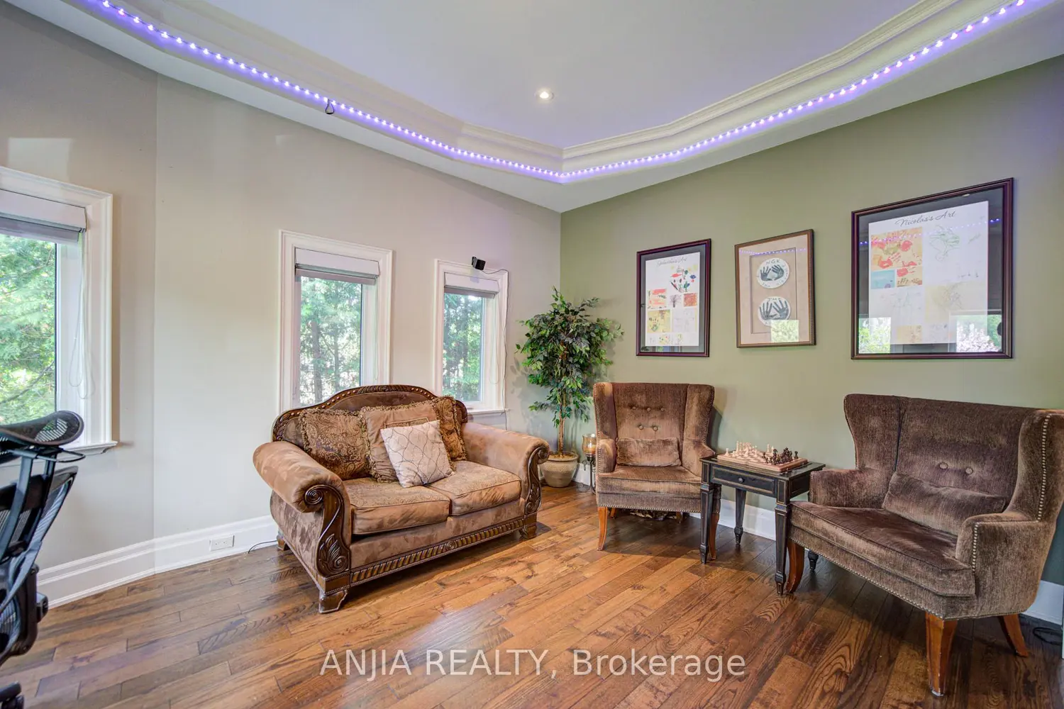 Additional image 2 of 452 Fernleigh Circle