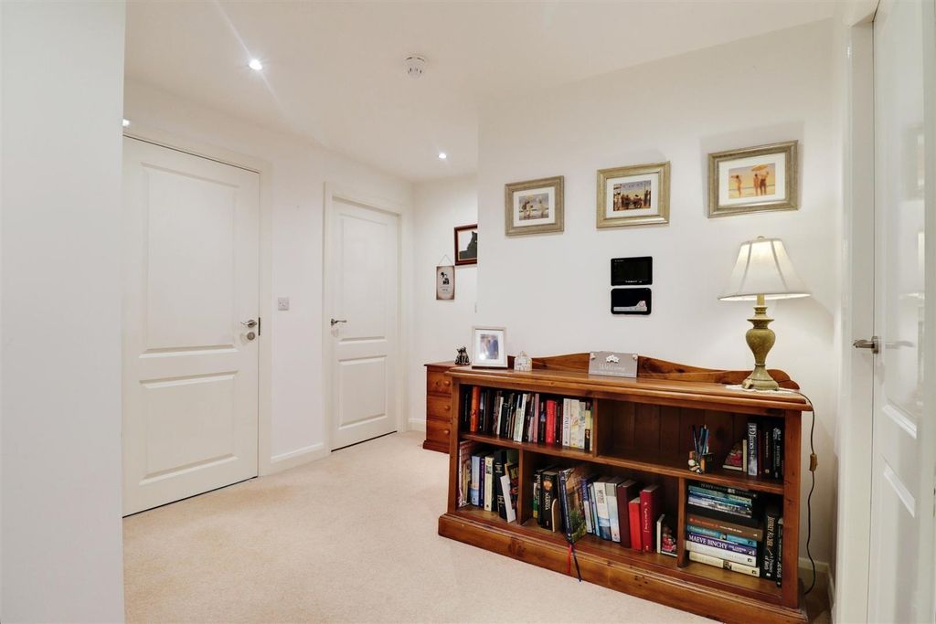 Additional image 5 of 2 bed flat for saleHigh Street, Wolstanton, Newcastle ST5