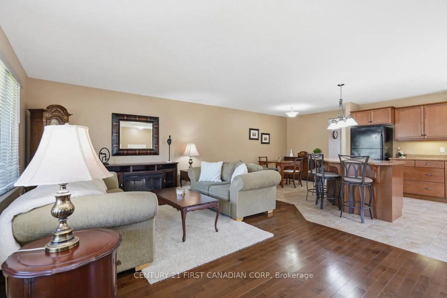 30 Pear Tree Avenue photo 4