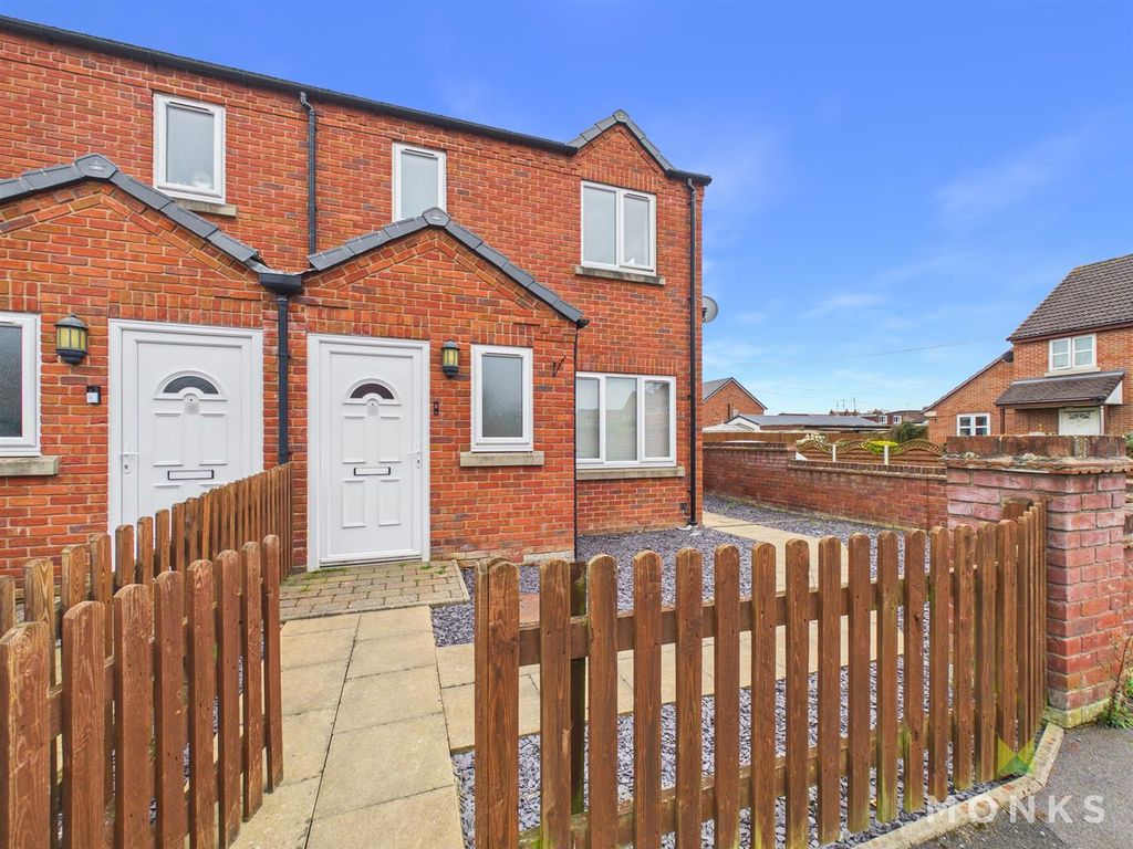3 bed semi-detached house for saleHarvey Gardens, Shrewsbury SY2